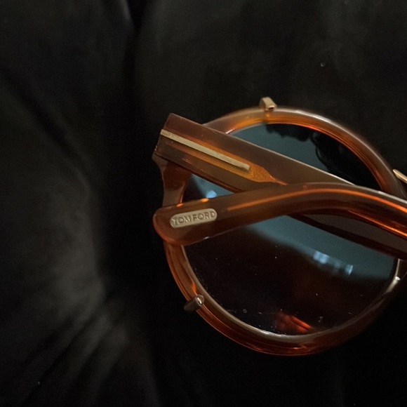 AuthenticTom Ford “Sakia” Sunglasses - Picture 4 of 15